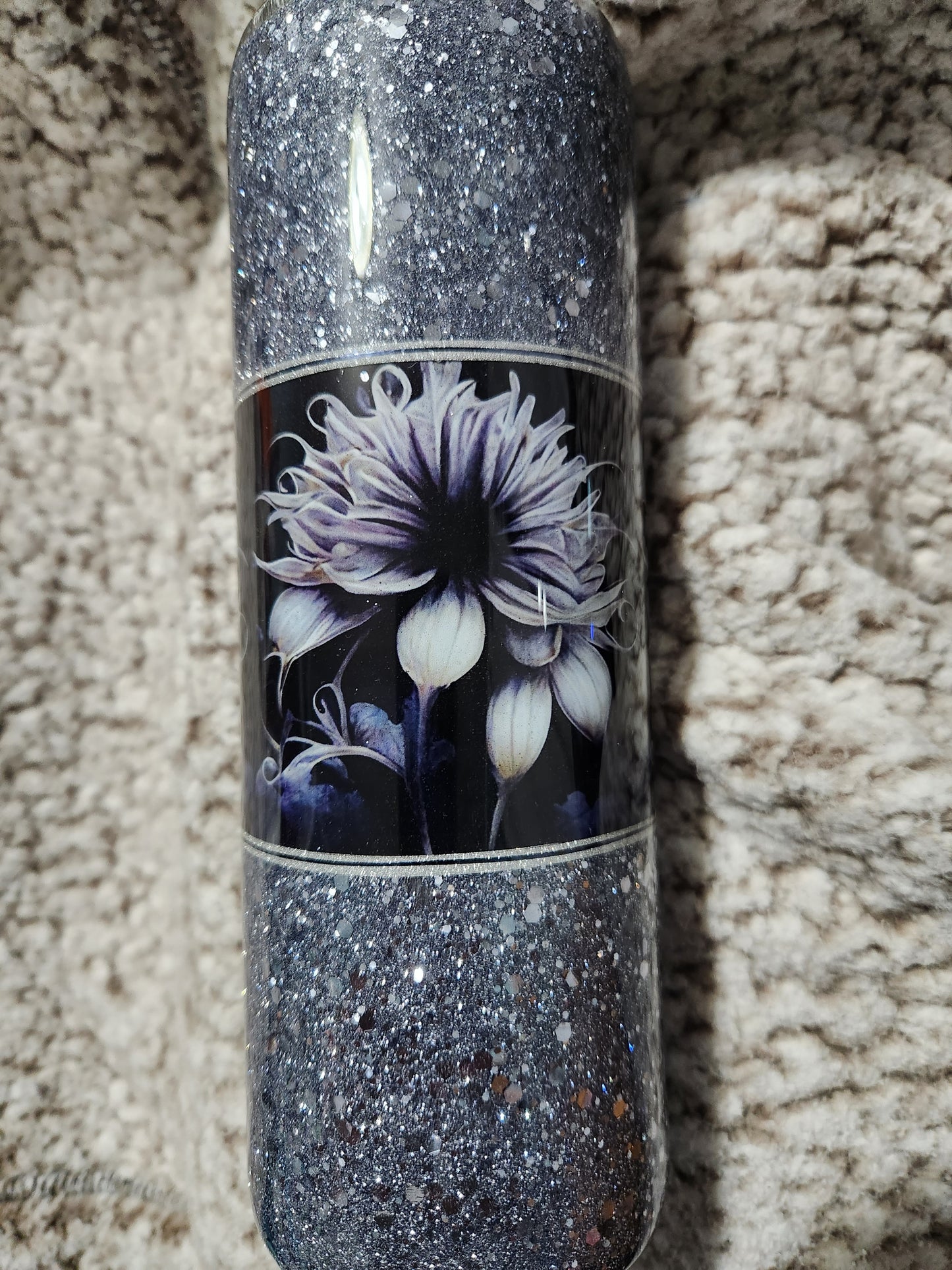 20oz Silver flower